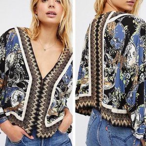 FREE PEOPLE Catch Me If You Can Cropped Kimono Top